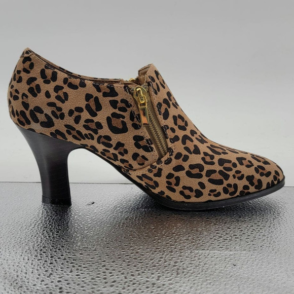 AJ Valenci Leather Leopard Stacked Heel Bootie 7.5 NIB - Picture 11 of 12